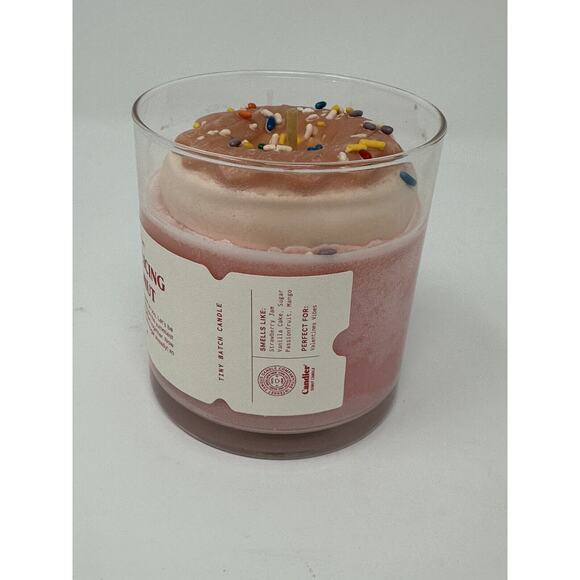 Ryan Porter Candier Valentine’s You’re The Icing To My Donut Candle - Picture 3 of 5